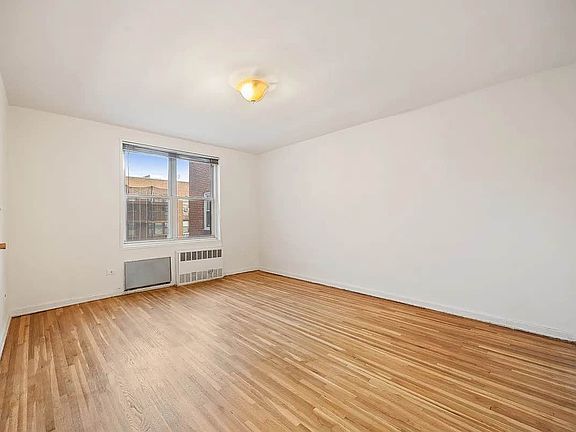 2nd image of 144 18th St Unit 4H