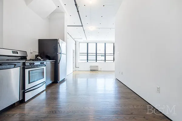 Rented by Brick&Mortar | media 17