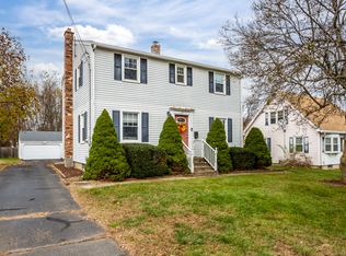 55 Whiton St, Windsor Locks, CT 06096