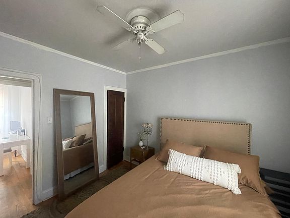 5th image of 3823.5 N Greenview Ave #2