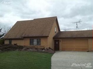 14200 Byron Rd, Byron, MI 48418