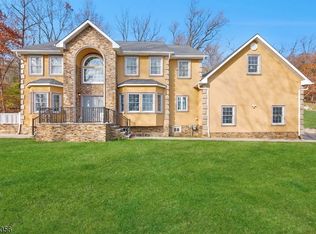 1121 N Washington Ave, Green Brook Twp., NJ 08812