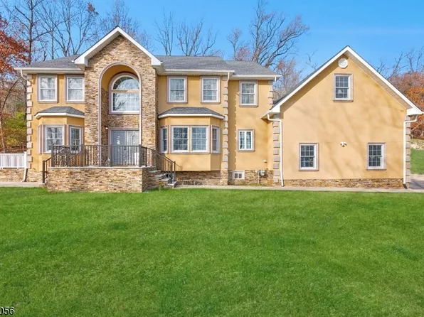 1121 N Washington Ave, Green Brook Twp., NJ 08812