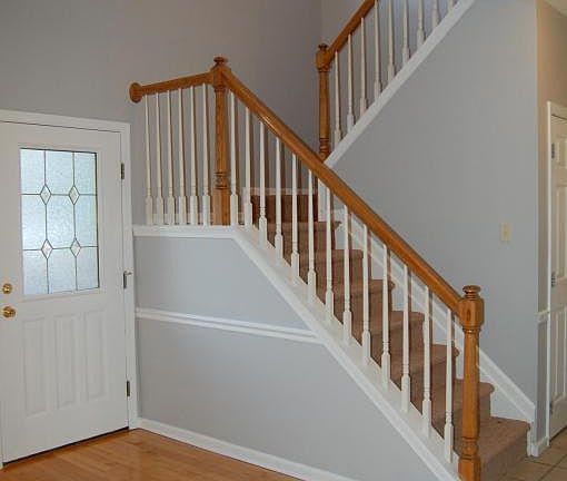 2nd image of 301 Owl Hollow Dr