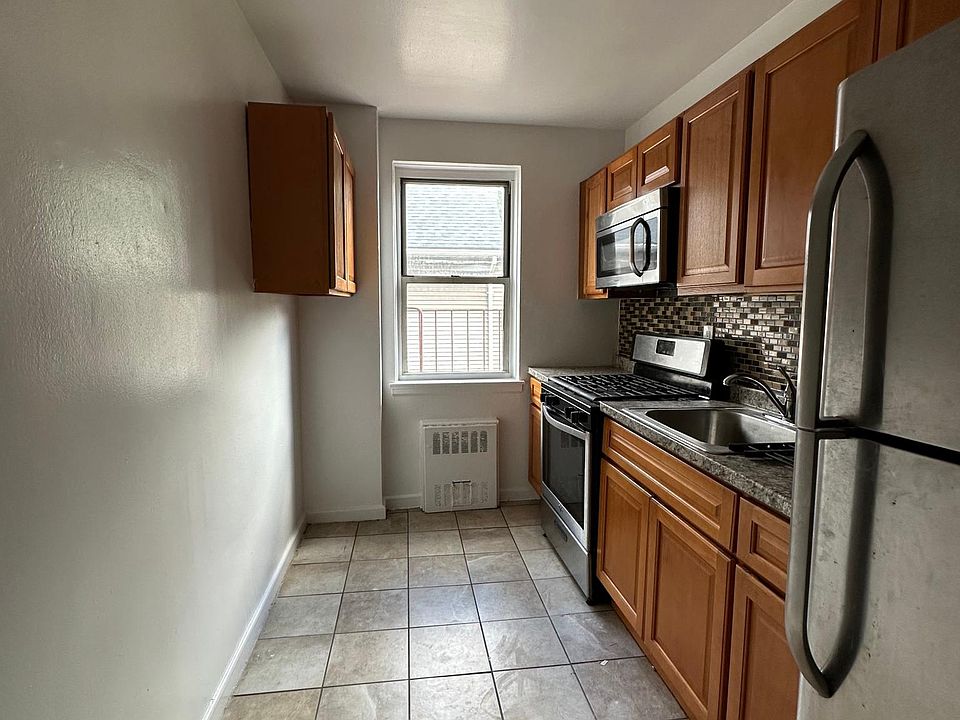 1st image of 780 Kimball Ave APT 3A