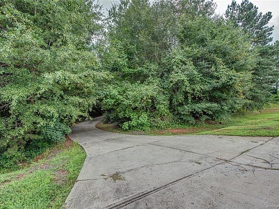 2nd image of 5108 Stockbridge Dr