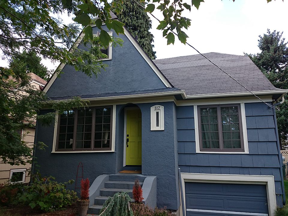 2nd image of 812 NE 56th St