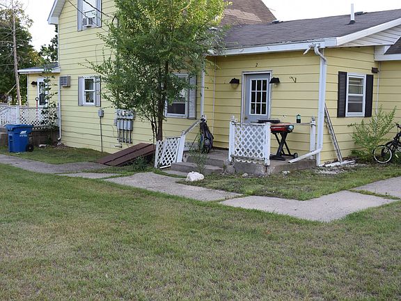 5th image of 1155 E Court St