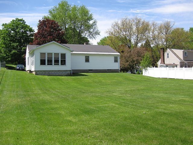 2nd image of 610 Westwood Dr
