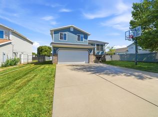 2432 W 1915 N, Clinton, UT 84015