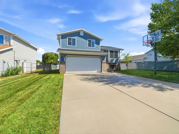 2432 W 1915 N, Clinton, UT 84015