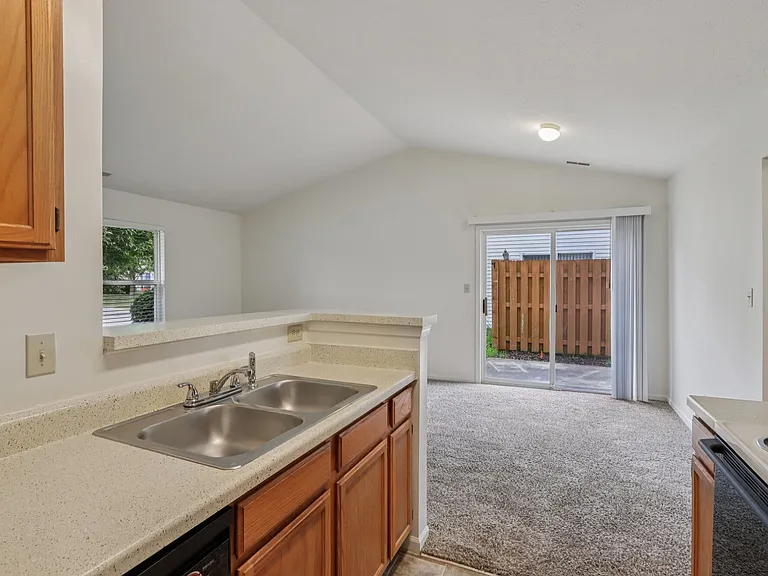 Broadway Village Apartments — Photo 20