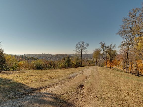 41st image of 327 Stoneybrook Rd