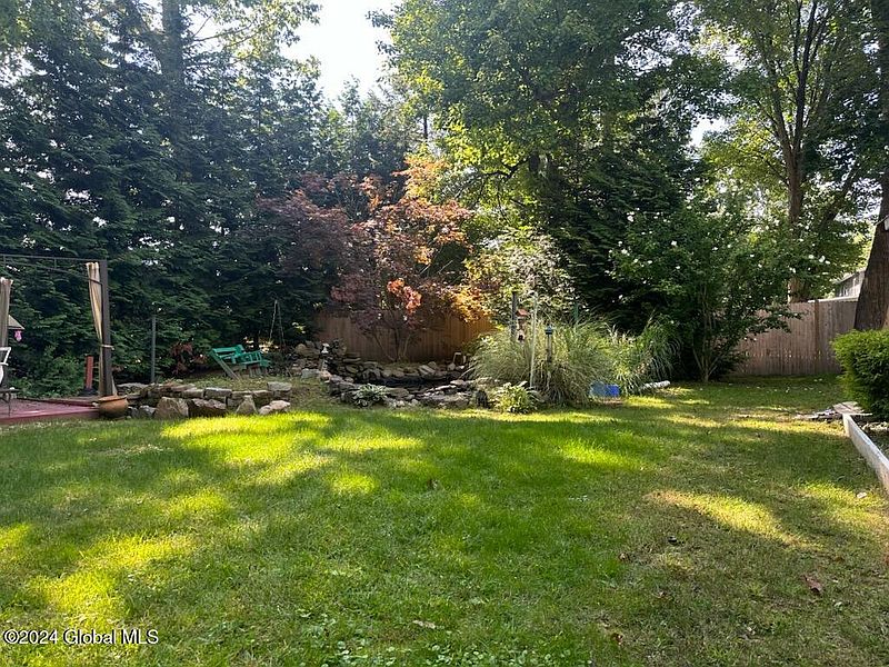 3rd image of 101 Woodhaven Drive