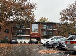 3242 S 28th St APT 102, Alexandria, VA 22302