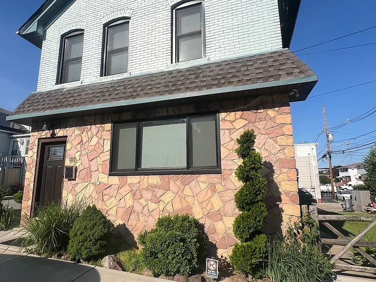 80 Ray St #1 — Photo 1