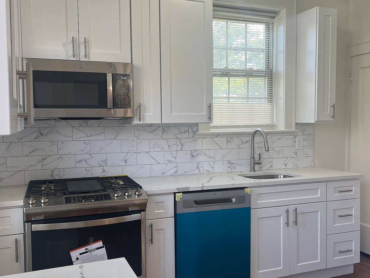 2 bed, $2,995 — Photo 1