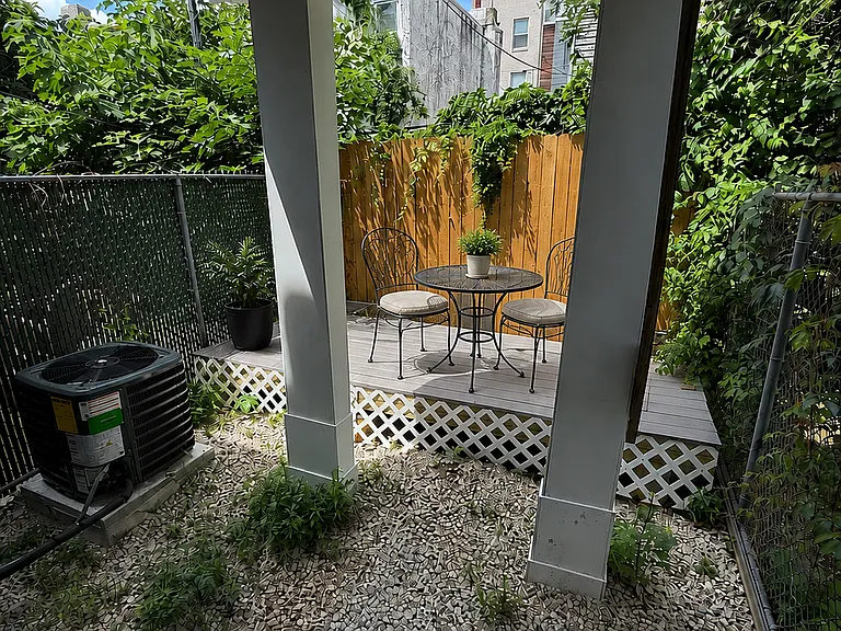 2619 Titan St — Photo 1