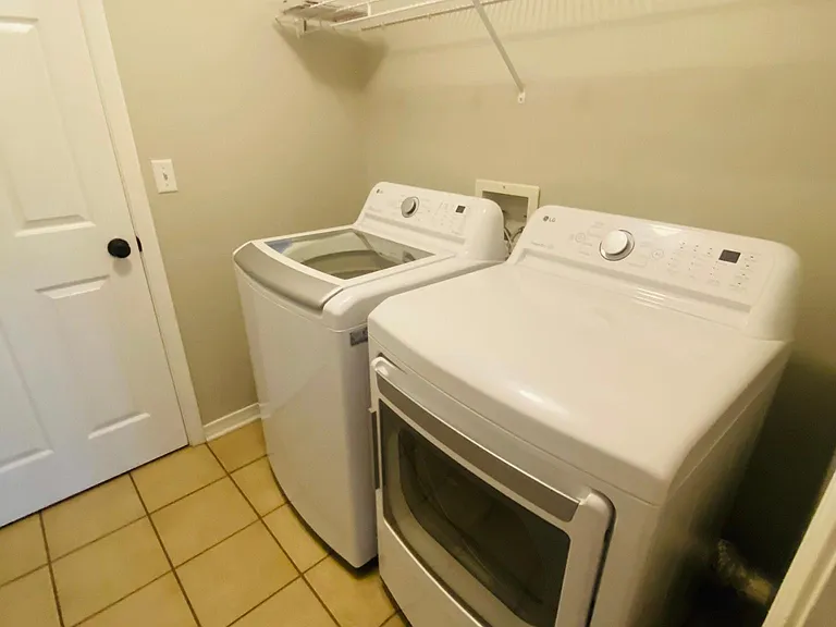 425 Mara Dr — Photo 27