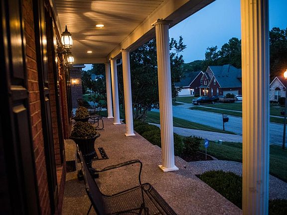 Length of house front porch