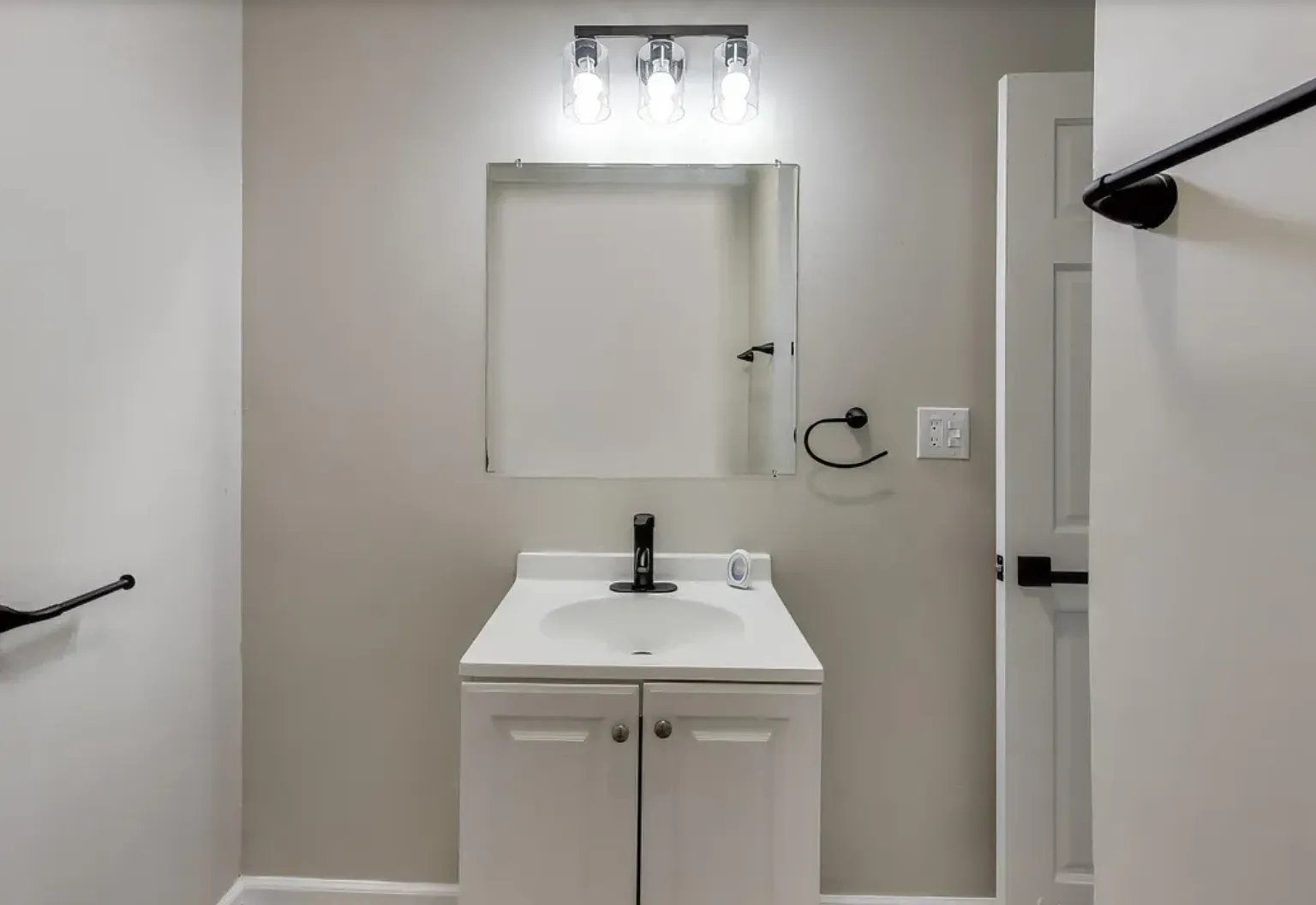 2 bed, 600 sqft, $1,250 — Photo 4