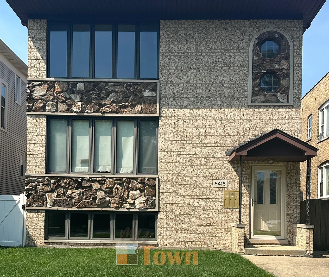 2 bed, $1,750 — Photo 1