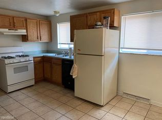 424 Brierly Ln, West Mifflin, PA