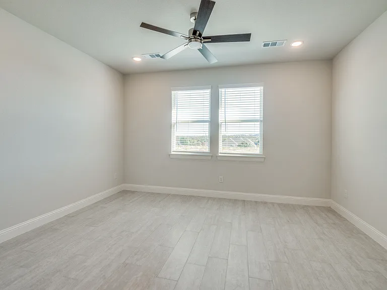 9601 Thorncrown Ln — Photo 5