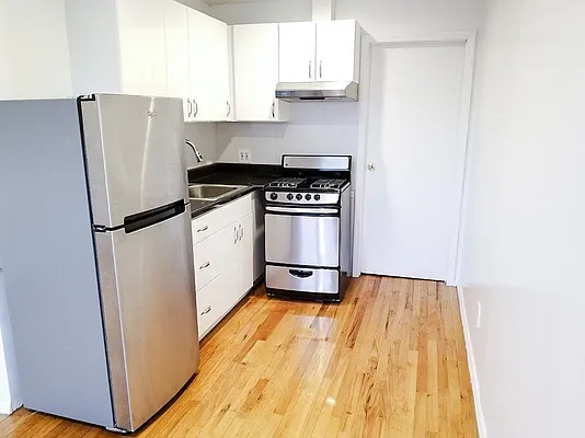 Rented by Compass | media 19