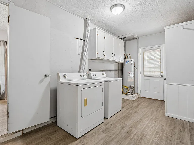 1410 Denison Dr — Photo 13