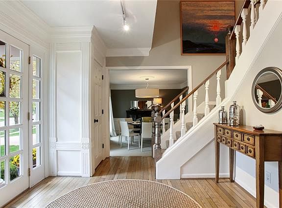 4th image of 10232 Catalina St