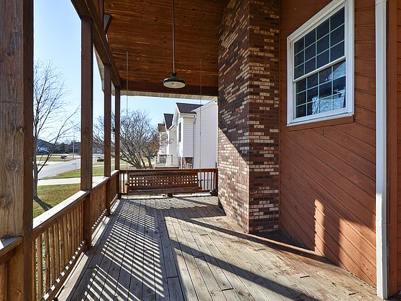 3rd image of 3859 S Cottage Avenue