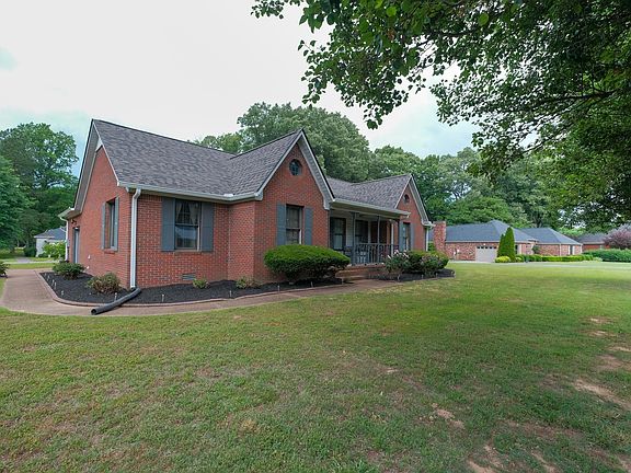 2nd image of 129 Victoria Dr