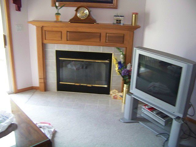 2nd image of 3525 Lake Shore Dr