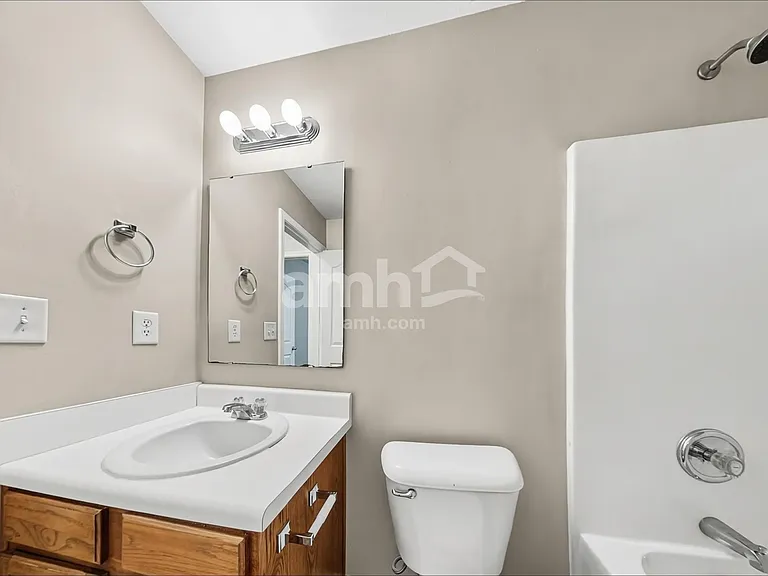 7033 Sunman Rd — Photo 12