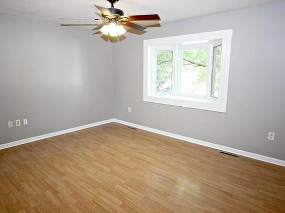 2nd image of 808 Terry Dale Dr