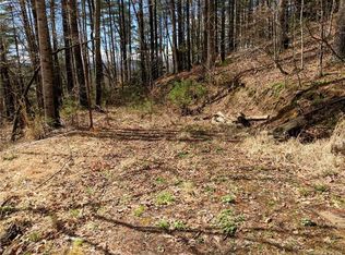 25 Treeland Rd #1B, Hendersonville, NC 28739