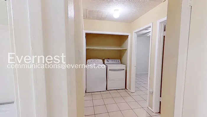204 W William Cannon Dr #B — Photo 12
