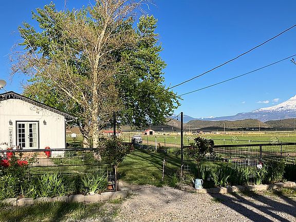 3rd image of 11820 Old Highway 99 S