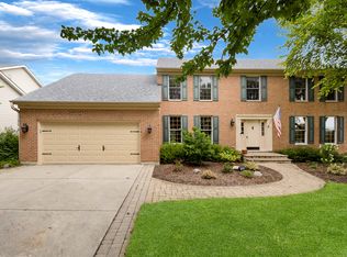 1832 E Vista Ter, Lindenhurst, IL 60046