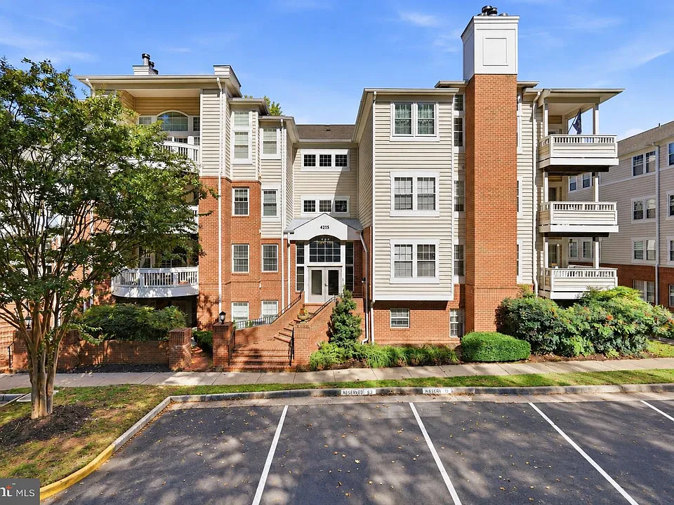 4215 Mozart Brigade Ln #3