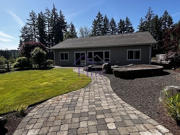 4th image of 251 W Berry Ridge Rd