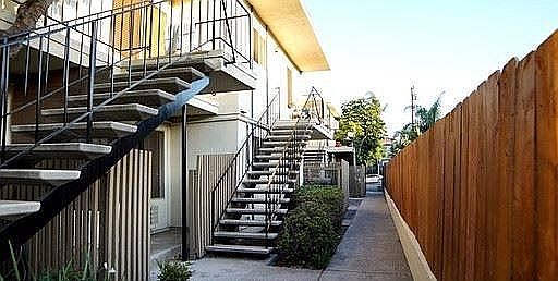 2nd image of 1432 Robinson Ave APT 66
