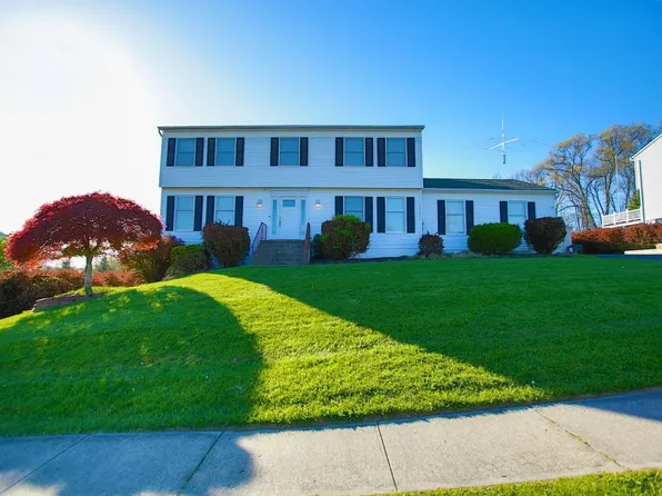 34 Clinton Drive, Washingtonville, NY 10992