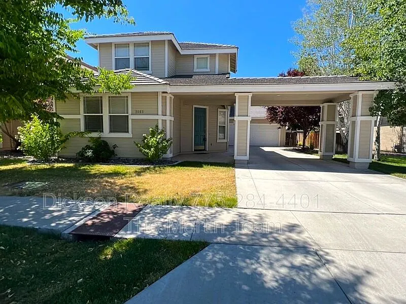 5 bed, 3.0 bath, 2120 sqft, $2,700 — Photo 2