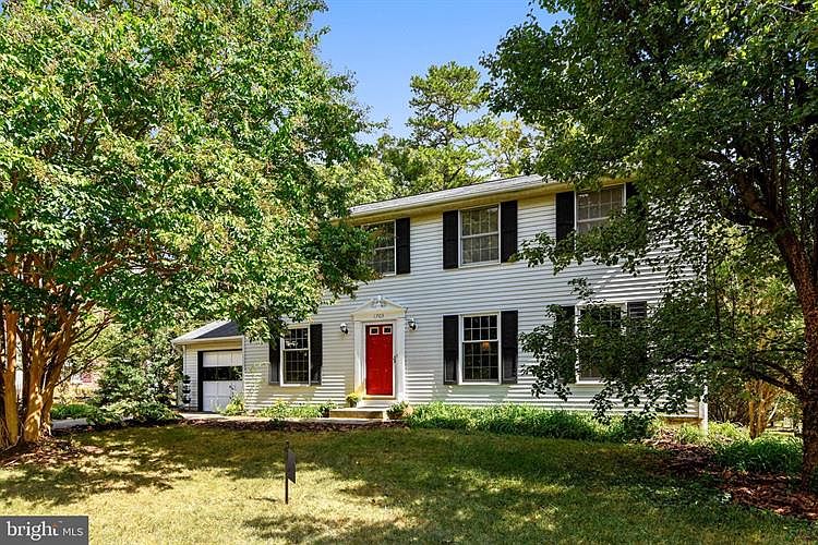 1st image of 1703 Whitewood Ln
