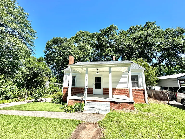 108 Merrilat Ave — Photo 2