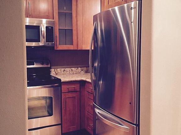 3rd image of 12611 NE 119th St APT F-10
