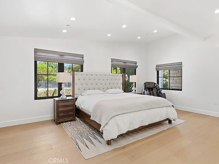 22300 Philiprimm St — Photo 35