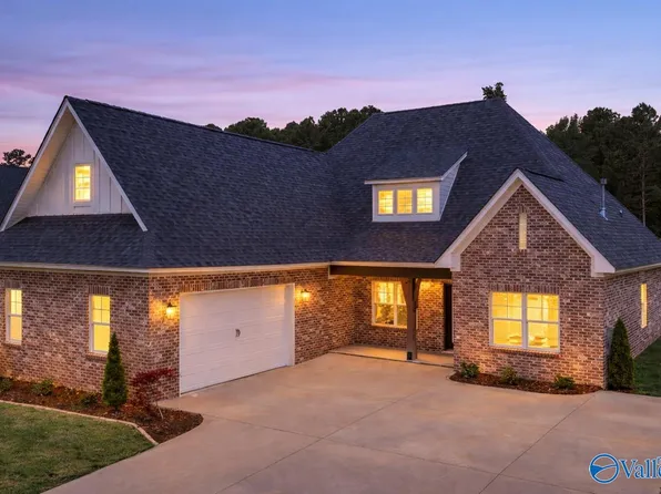 2931 Cherokee Ridge Dr, Union Grove, AL 35175